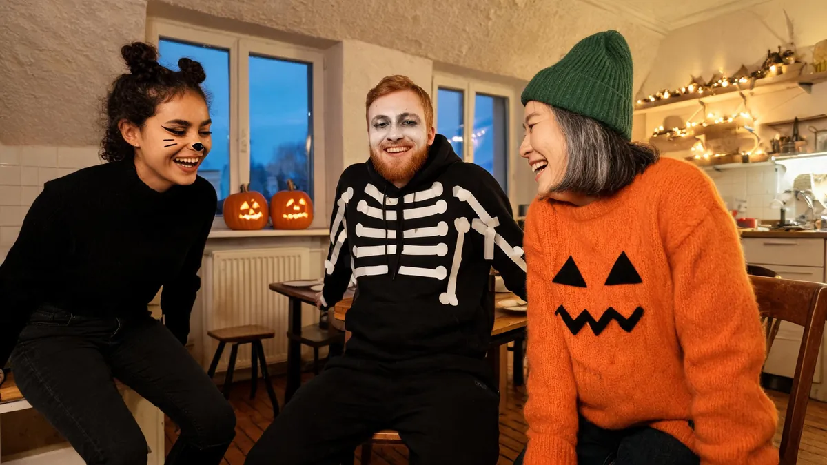 Halloween Kostüm selber machen: 12 Ideen aus deinem Schrank