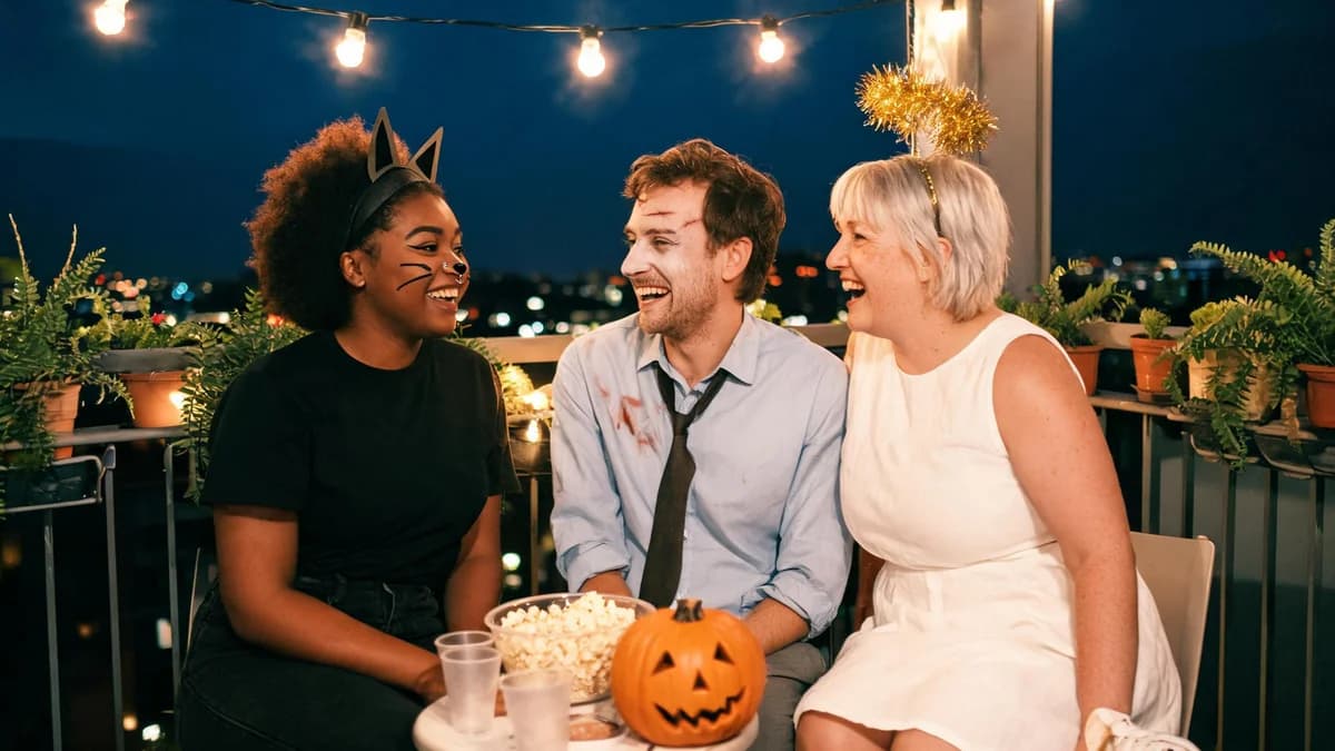 Fantasia de Halloween improvisada: 12 ideias do seu armário