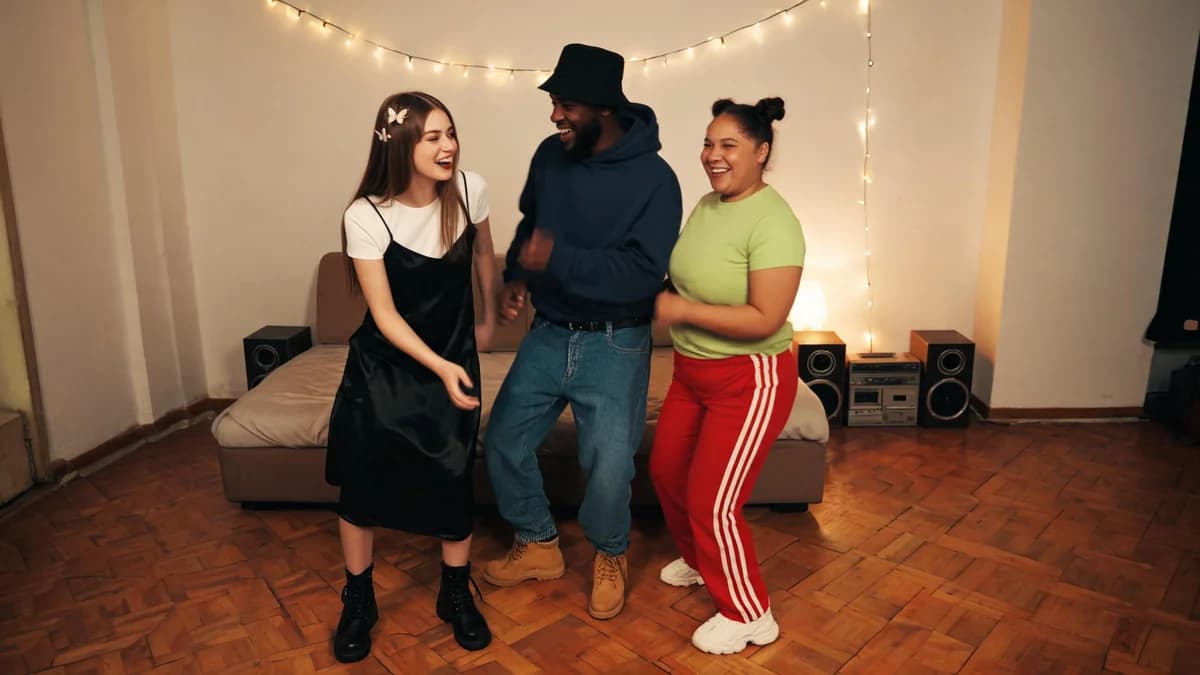 Tenue années 90 : 12 looks de soirée, du grunge au baggy